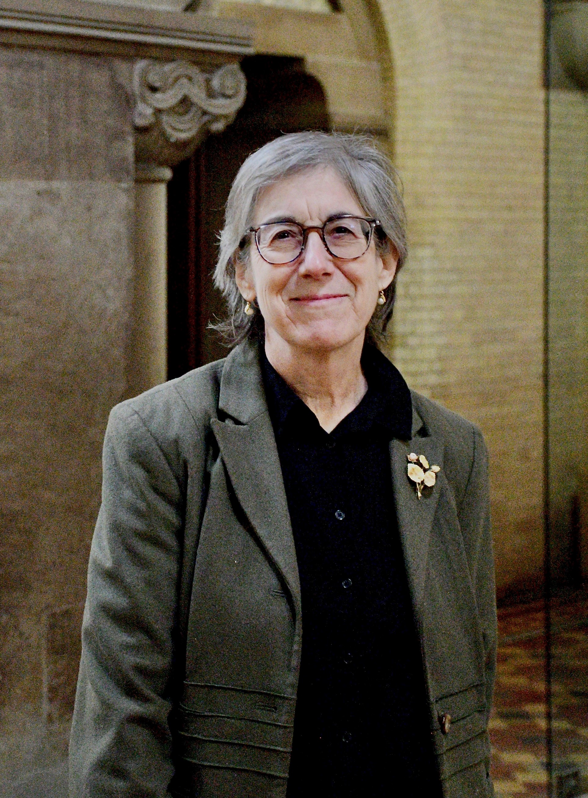 Photo of Prof. Christina E. Kramer